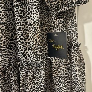 Just Taylor Leopard Print Dress